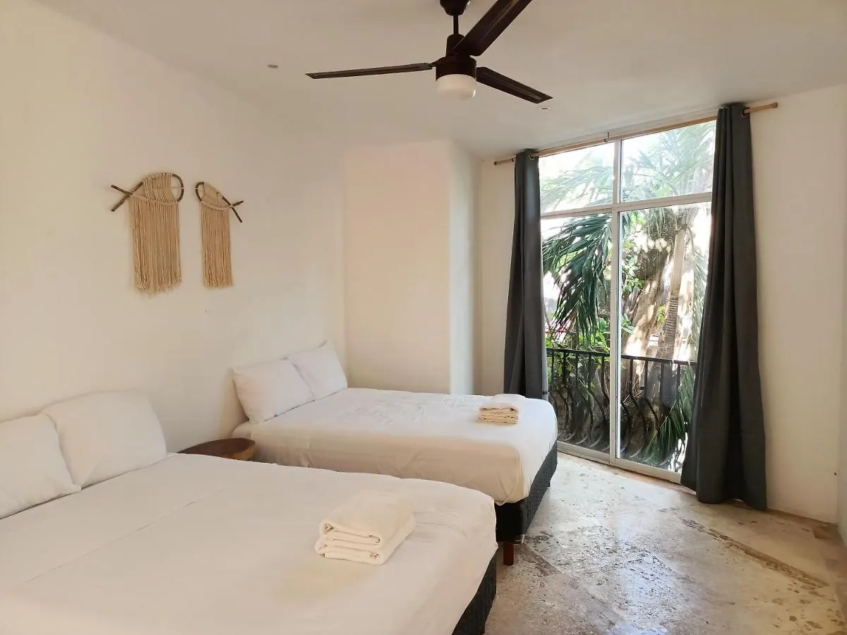 Big Room On 5Th Av Playa del Carmen
